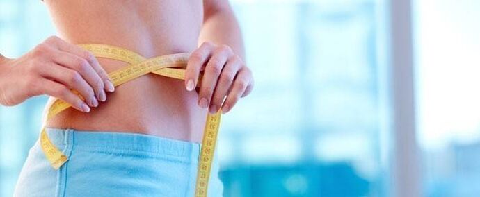Mesure du volume de poids perdu à l'aide d'exercices spéciaux de l'abdomen